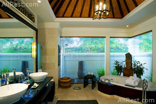 The Laguna Resort & Spa 20
